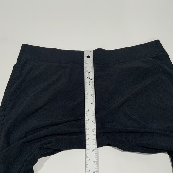 ATHLETA Sz 16 Black Brooklyn ankle Pants - Picture 5 of 9